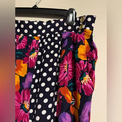 EUC Chaus Vintage Black & Purple Floral Polka Dot Rayon Shorts size 14 White