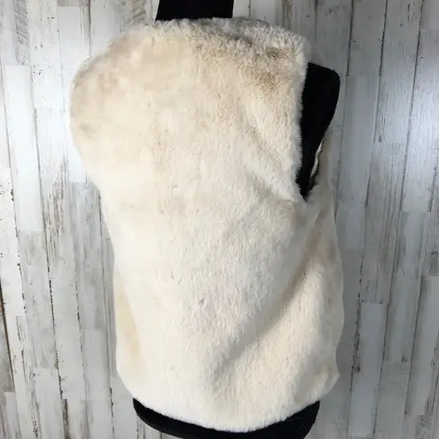 Topshop  Luxe Faux Fur Vest Cream Cover Shrug Fall