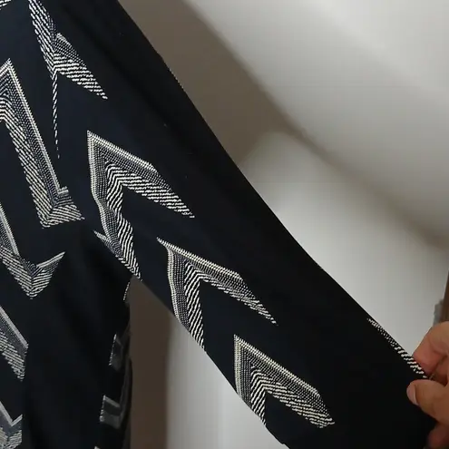 Emma & Michele black and white abstract quarter sleeve midi dress size large