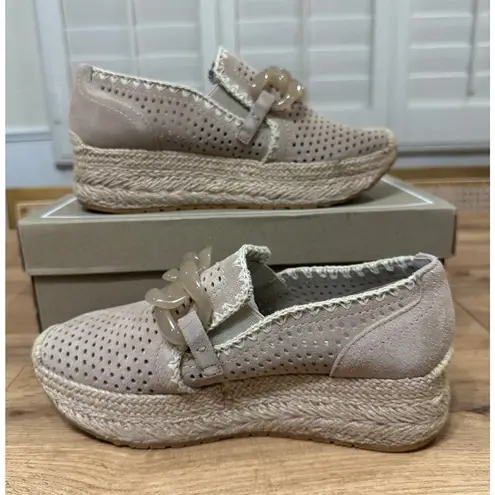 Dolce Vita Jhenee Espadrille Perforated Taupe Suede Sz 8 NIB Chunky Chain Detail Tan
