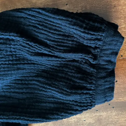 Evereve Black Peasant Style Blouse