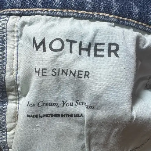 MOTHER The Sinner Distressed Ankle Jeans in Colour Ice Cream, You Scream Blue Size 31