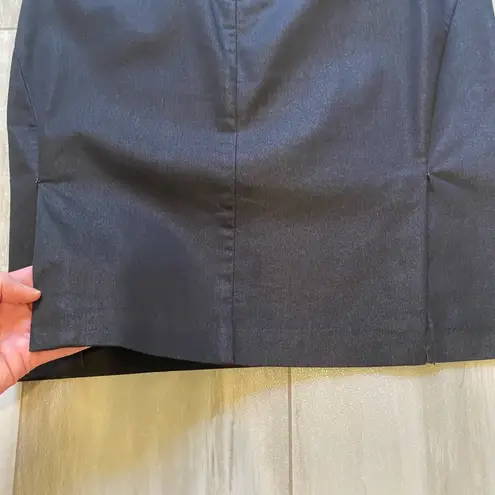 New York & Co Dark Charcoal Gray Metallic Sheen Pencil Skirt, size 2