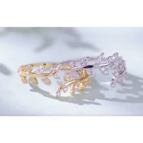 Boutique Sparkly‎ 5a Cz Leaf Ring | White Gold Plated Sterling Silver