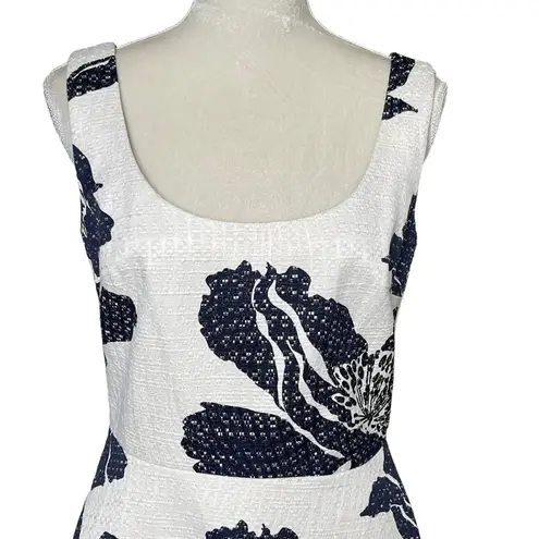 W By Worth Women’s Textured Floral Print Dress Size 4 Sleeveless Fit & Flare