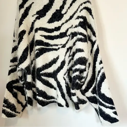 K Jordan Black and White Zebra Patterned Turtleneck Sweater