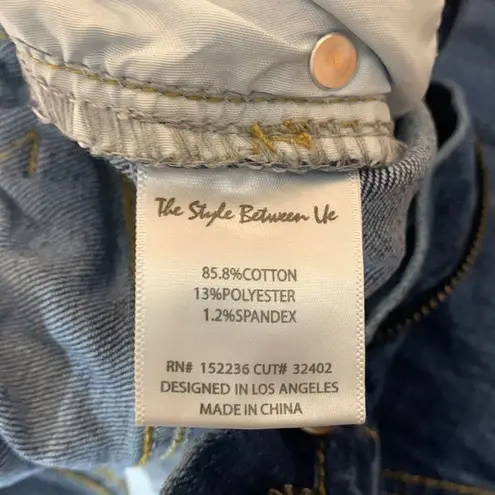 The Style Between Us  Paper Bag Style High Waist Cuffed Jean Shorts Size Large