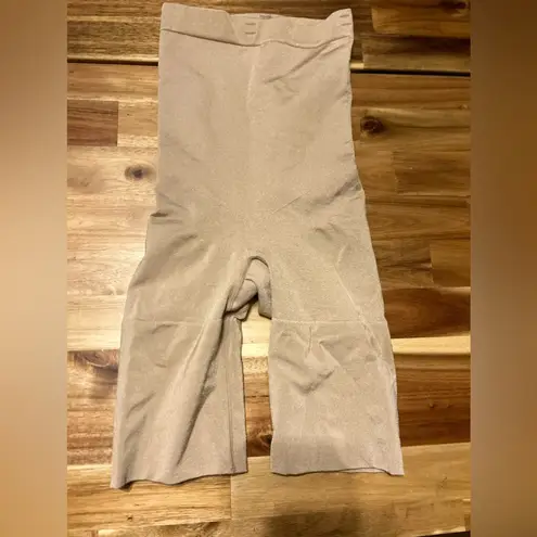 Spanx  Shapewear Small - Image 2