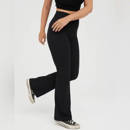 Offline by Aerie Black Women's High Waisted Flare Wide Leg Pant Leggings Size undefined