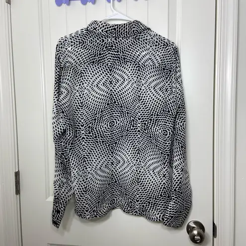 EUC Vintage Roth LeCovan women’s black white collared button front blouse M/L Size M