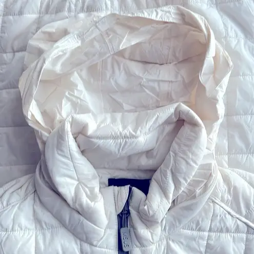 Microsoft Rainier PrimaLoft Eco Full Zip Jacket w/Concealed Stowaway Hood Size M White Size M