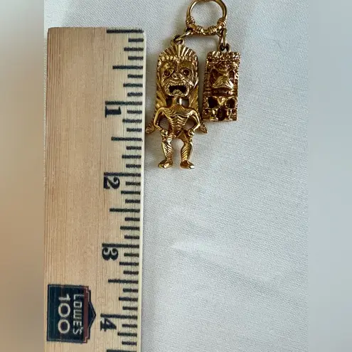 Vintage Hawaiian Tiki Pendant Necklace Gold Tone Chain Tribal God Charm Jewelry