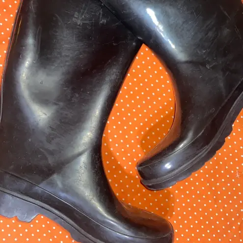 Sugar Rain Boots in black