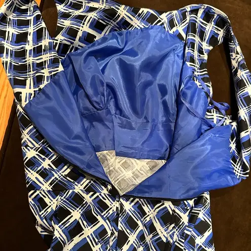 East 5th Street Black White Blue 3D Squares Dress SZ 16 pleated top and bottom