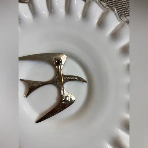 Bird Brooch Sarah Coventry Mr Seagull Silver Brooch retro modern abstract 70s