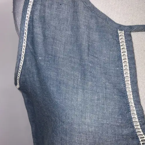 The Royal Standard Sleeveless Chambray White Embroidered Trim Tunic S Blue