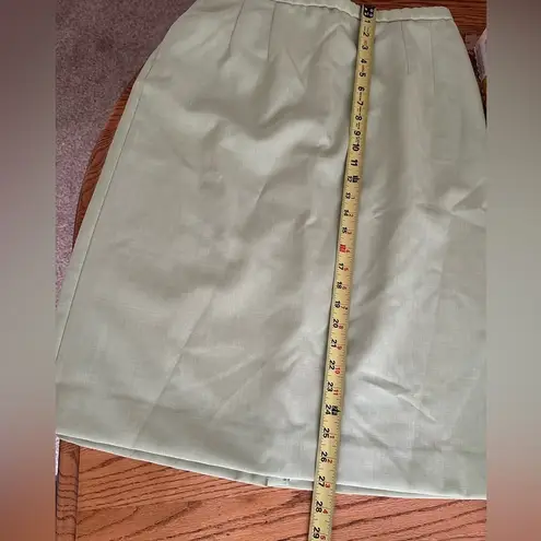 Pendleton 100% Silk Skirt Suit Size 12 Color Light Green Career Formal