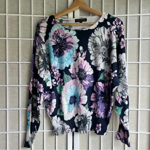 Joseph A . Full bloom floral long sleeve crewneck sweater Large