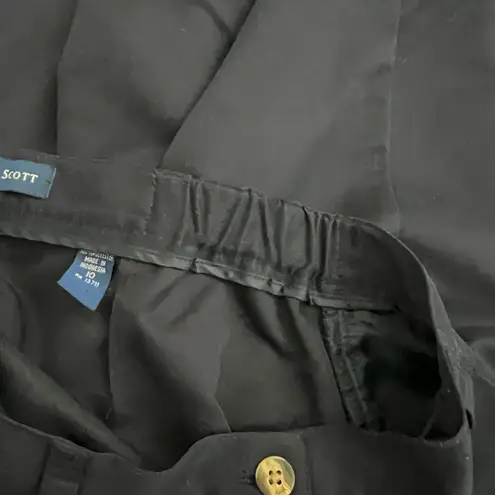 Karen Scott navy pleated Bermuda shorts old money nautical coastal