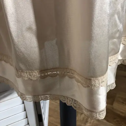 Vintage 70s Sears Beige Nylon Lace Trim Slip Nightgown Small