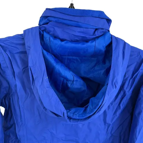 The North Face  Women’s Medium Blue Rain Jacket