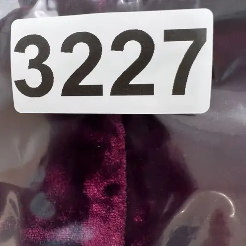 OAT New York Slim Velour Jogger Pants Womens Medium Cherry Elastic Waist & Ankle