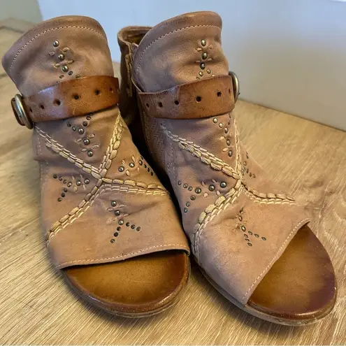 Miz Mooz Caitlin Ankle Leather Booties Peep toe shoes in Rose size 37/6.5-7