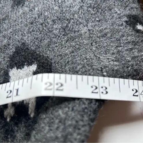 Ellen Tracy downtown glam animal print cardigan sweater Comfy Cozy Wrap Grey