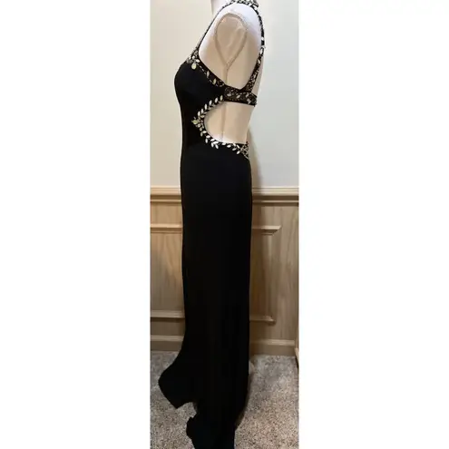 Betsy and Adam Floor Length Prom Dress ~ Black Size 2 ~ Beaded ~ Open Back