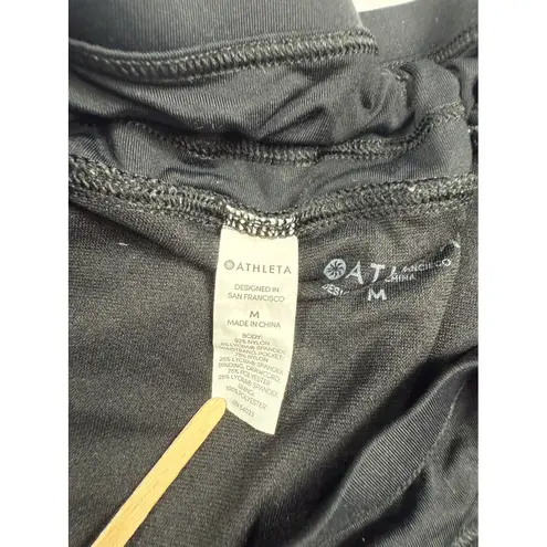 Athleta  Running Shorts White‎ Trim Athletic Gym Activewear Black Size M