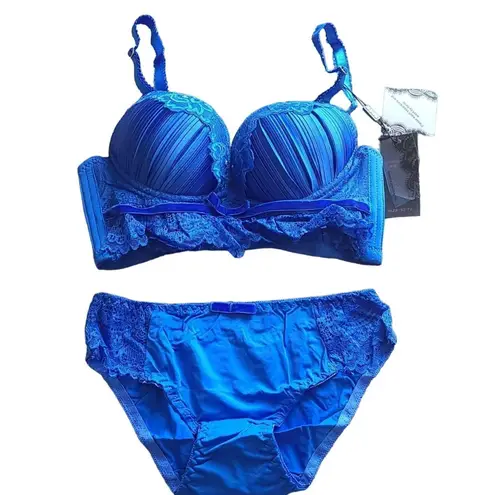 Blue Lace Bra & Panty Lingerie Set – 32A Bra / Small Panty – NWOT Size undefined