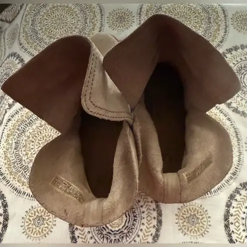 UGG  Elora Women's Sahara Suede Leather Heel Ankle Booties Size 7