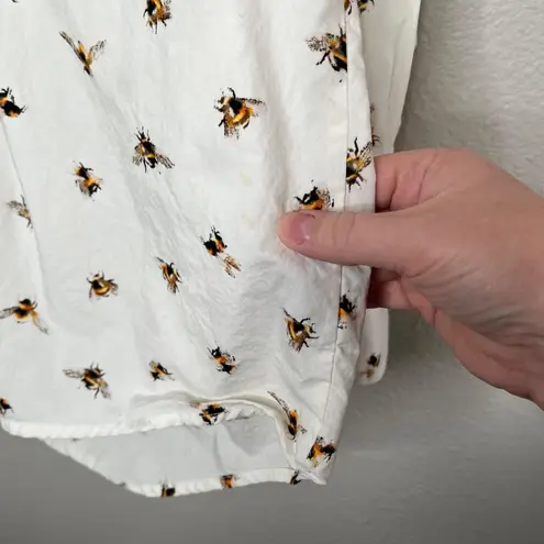 Victoria Beckham For Target XS Bee Print White Button