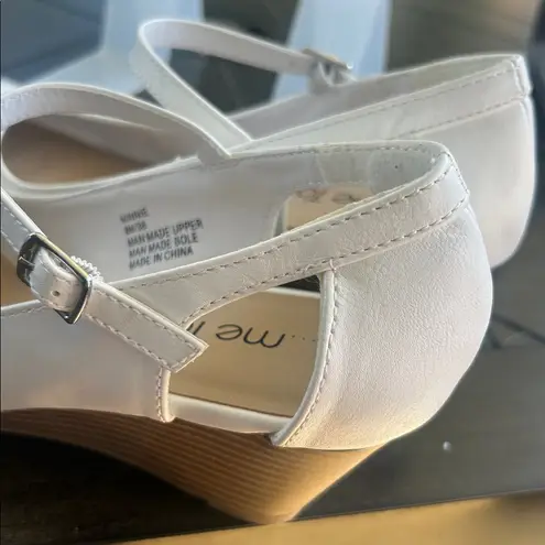 Me Too white faux leather retro Mary Jane style wedge shoes size 8 ladies