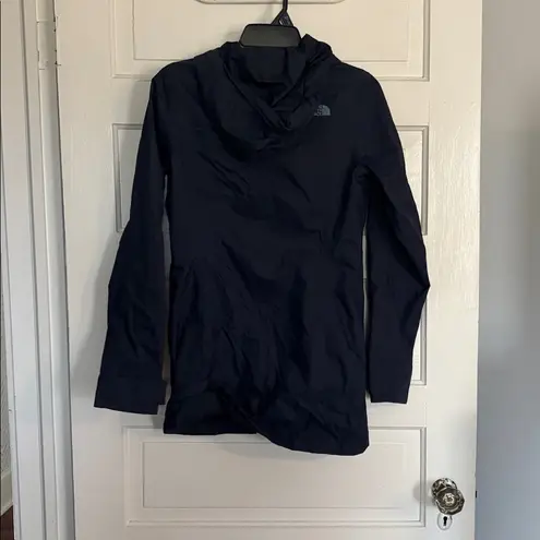 The North Face  Women's Navy Rain/Wind Jacket