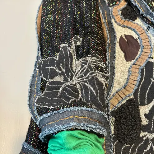 Travelsmith Womens Jacket Size M Blazer Black Multi Tweed Floral Embellished Size M