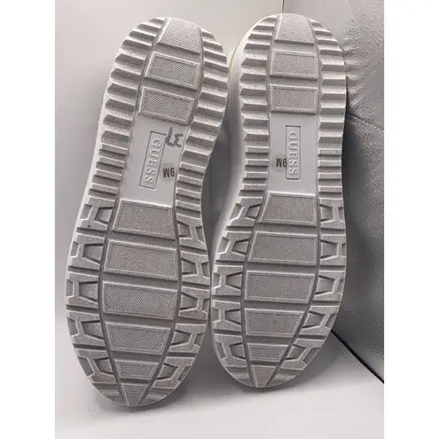 Guess  Women's Casual Sneakers Shoes Size 9 White/Gold/Metallic Silver