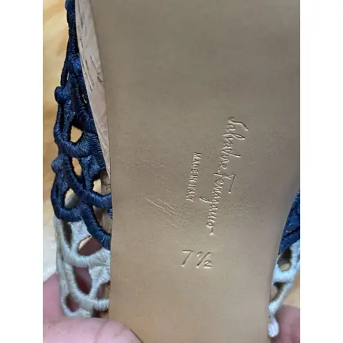 Salvatore Ferragamo SAJA Platform Sandal Womens 7.5 Blue Block Heel Slip-On S27