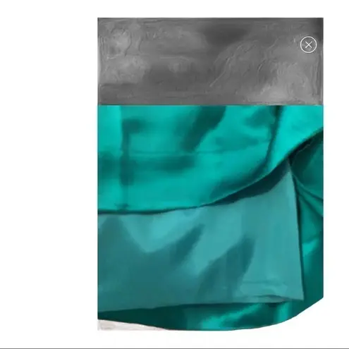 Maggy London MAGGY LONDON Green Silk cocktail short prom party dress, size 4