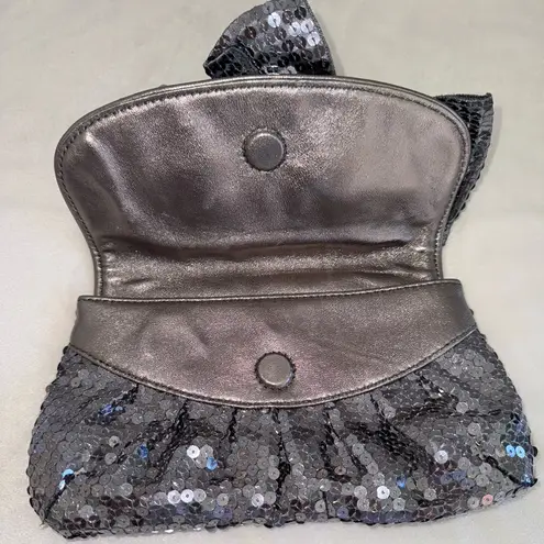 Felix Ray New York Gray Silver Shiny Sequin Clutch Bag With Bow Detail