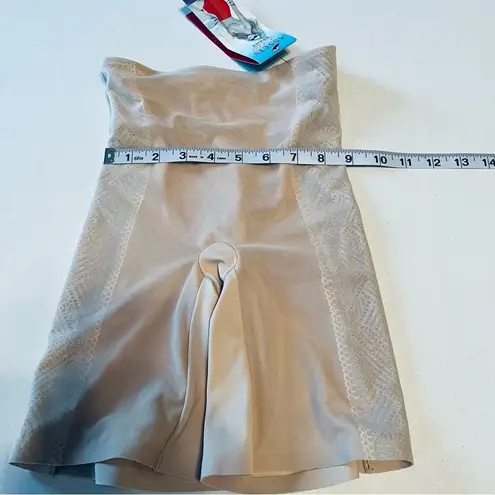 Assets Red Hot Label by Spanx Womens SZ Small Luxe & Lean Mid Thigh Short NEW Tan