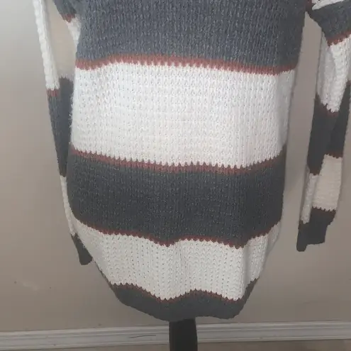 SO Clothing SO Shirttail Hem Pullover Sweater White Copper Stripe Juniors - Image 4