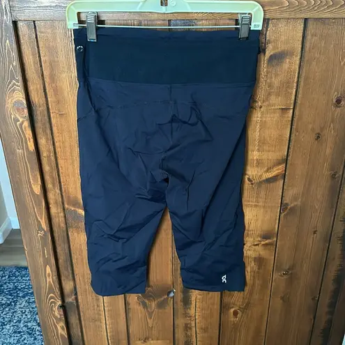 on cloud  Trail Tight, Size M