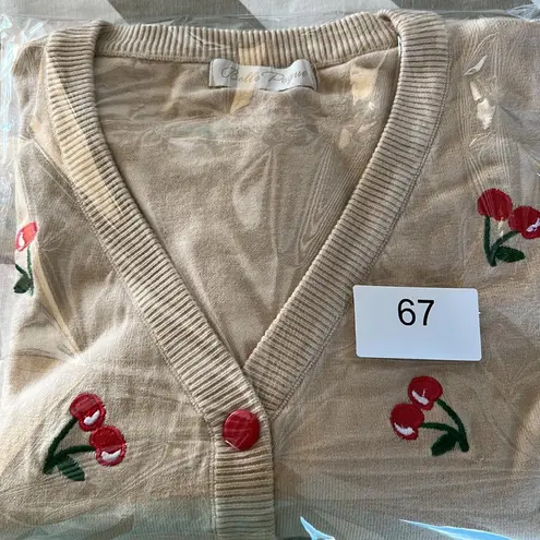 Cream and Red Cherry Print Cropped Cardigan Size undefined