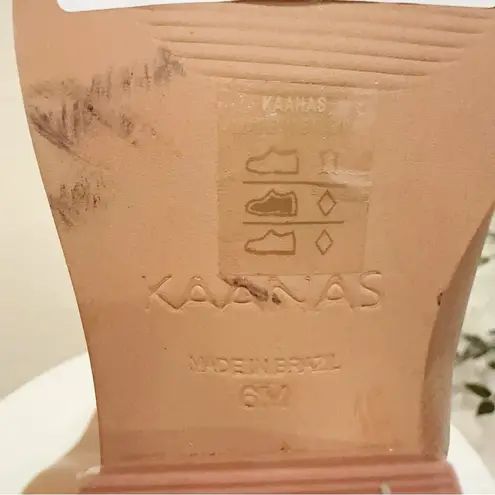 Kaanas Hague Cowboy Leather Bootie in Honey NWOT Size 6M Tan