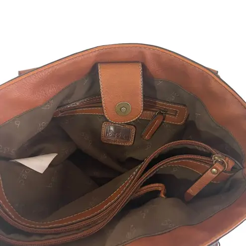 B.O.C. Leather Tan Shoulder Purse