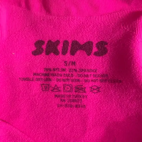 SKIMS NWOT  Sculpting Bodysuit with Snaps Hot Florescent Pink Size S/M