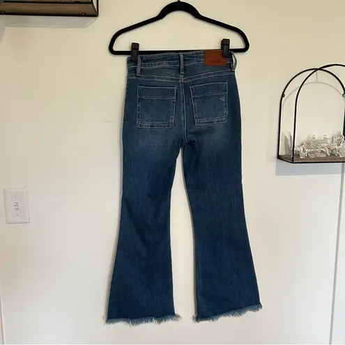 Hidden Jeans Happi Medium Wash Frayed Hem Cargo Crop Flare Size 24