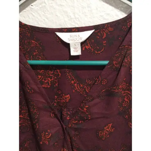 Sun & Shadow Small S burgundy long sleeve print lace top