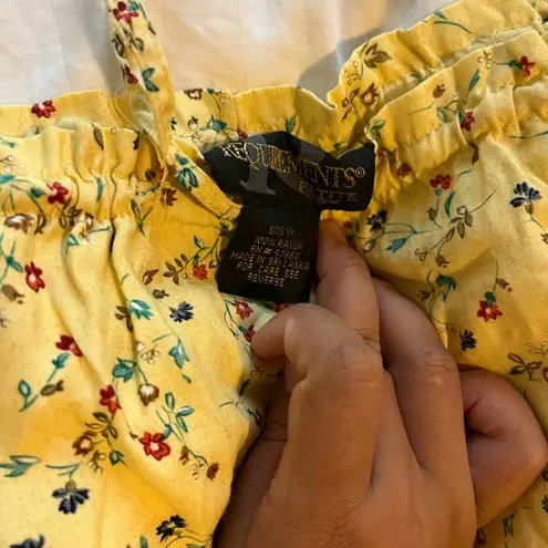 Requirements Butter yellow floral print maxi flowy skirt ruffle drawstring waist size S-M - Image 2